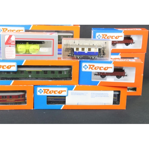 120 - 25 Boxed HO items of rolling stock to include 13 x Roco, 5 x Fleischmann, 1 x Lima, 5 x Jouef, and 1... 