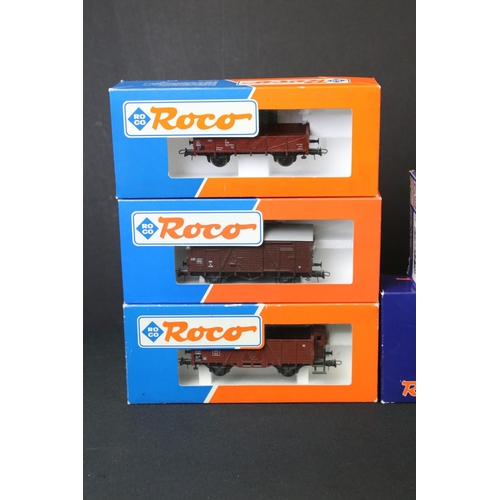 120 - 25 Boxed HO items of rolling stock to include 13 x Roco, 5 x Fleischmann, 1 x Lima, 5 x Jouef, and 1... 