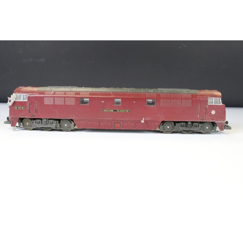 134 - Five OO gauge Diesel locomotives to include 2 x Lima (1 x with box), Hornby Western Courier, Triang ... 