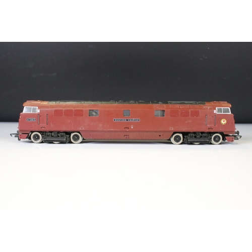 134 - Five OO gauge Diesel locomotives to include 2 x Lima (1 x with box), Hornby Western Courier, Triang ... 