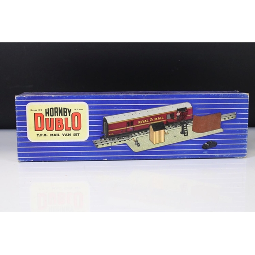 136 - Boxed French Hornby ACHO 6800 Elevated Track Outfit (contents unchecked but appear gd) plus a boxed ... 