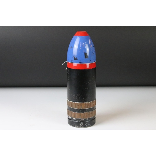 107 - Munitions - A fired 17 Pr. armour piercing projectile, capped (APC), with re-painted black body, blu... 