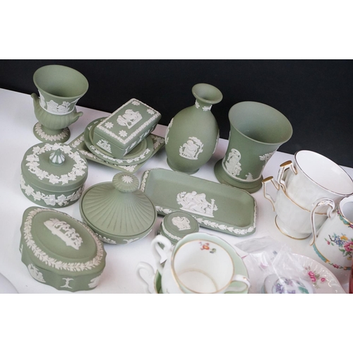 25 - Mixed tea ware & ceramics to include Wedgwood Jasperware (11 pieces - vases, trinket boxes, etc), Sh... 