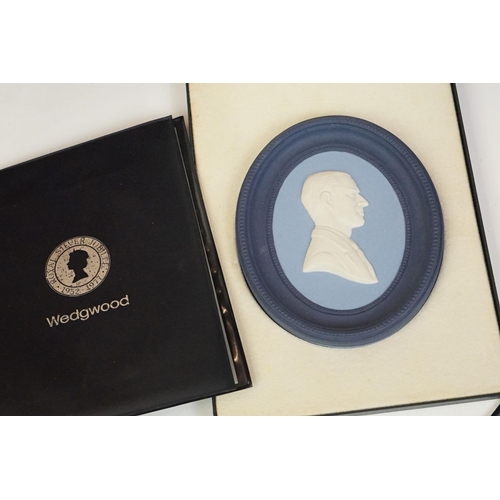 38 - Two Cased Wedgwood 'The Queen's Silver Jubilee' Jasper Portrait Limited Edition Medallions to includ... 