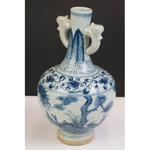 48 - Chinese blue & white twin-handled ceramic bottle vase decorated with warriors on horseback, with han... 