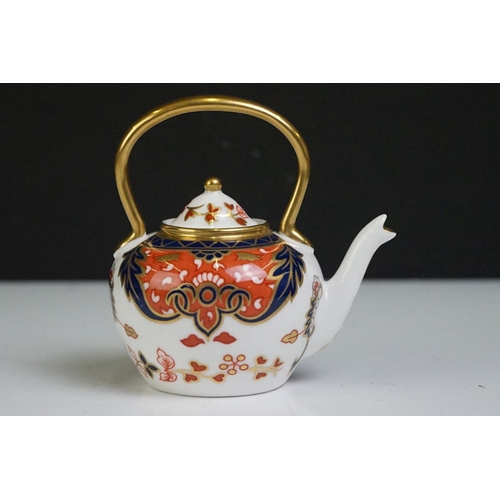 59 - Royal Crown Derby Imari miniature kettle & cover (8.5cm high), together a group Royal Crown Derby 'D... 