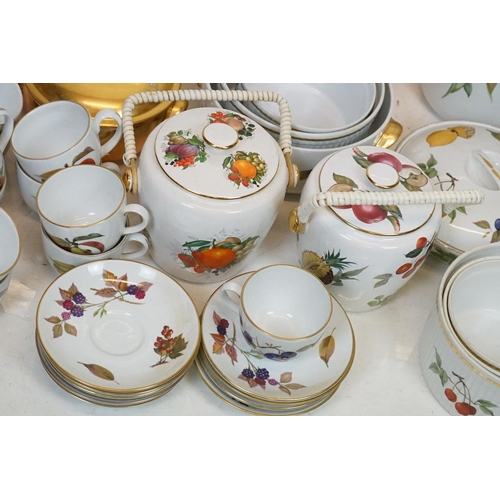 93 - Royal Worcester 'Evesham' ceramics to include 3 tureens & covers, 5 circular oven / serving dishes, ... 