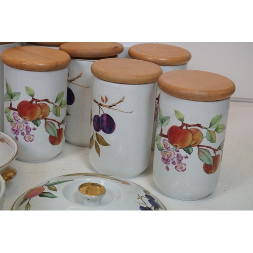 93 - Royal Worcester 'Evesham' ceramics to include 3 tureens & covers, 5 circular oven / serving dishes, ... 