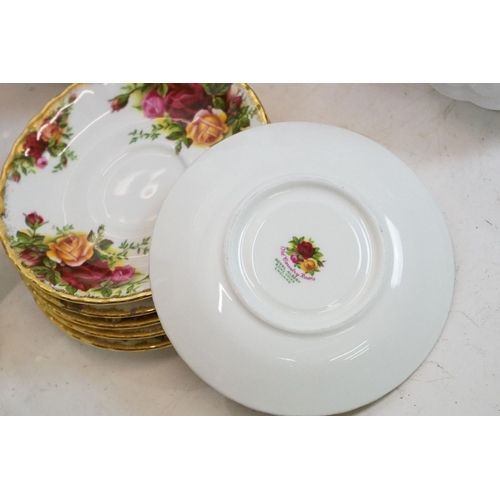 97 - Royal Albert 'Old Country Roses' tea ware, dinnerware & ceramics, to include teapot & cover, coffee ... 