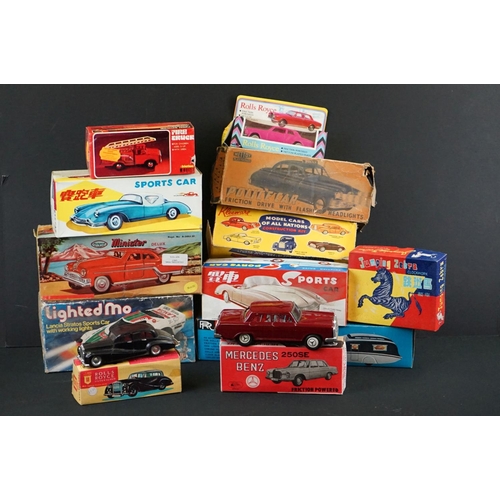 385 - 12 Boxed plastic and metal models to include Minister Deluxe in black, Friction Drive Rolls Royce Si... 