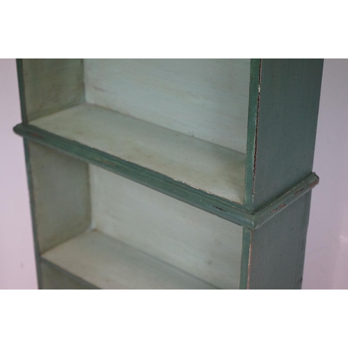 641 - Floor standing shelf unit.