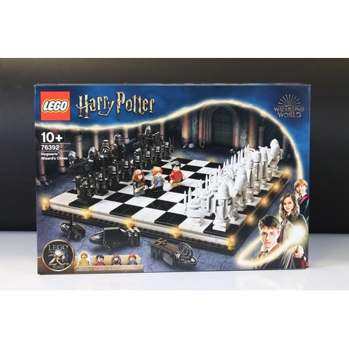 238 - Lego - Boxed Wizarding World Harry Potter 76392 Hogwarts Wizard's Chess set, sealed & excellent