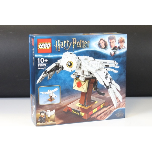 247 - Lego - Four boxed Harry Potter Wizarding World sets to include 75957 The Knight Bus, 76401 Hogwarts ... 