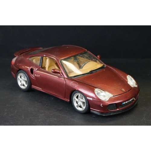 1188 - 11 1/18 scale diecast models featuring Autoart, Burago, Kyosho, Road Signature, Funline, Carousel & ... 