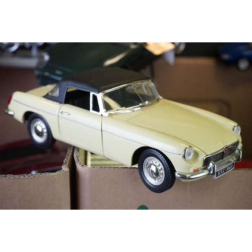 1192 - Collection of diecast models to include Maisto, Corgi, Guitoy, Saico, New Ray, Matchbox, etc, featur... 