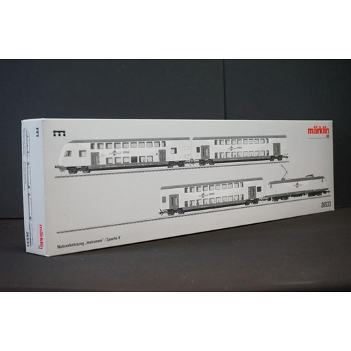 176 - Boxed Marklin HO gauge 26533 Metronom Commuter Train Pack, complete