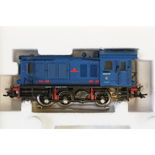 177 - Boxed Marklin HO gauge 28502 RCT Royal Corps of Transportation set, complete