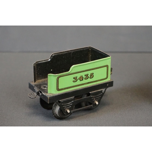 182 - Hornby O gauge GWR 4-4-2 2221 locomotive (a few areas of paint loss but vg overall) plus a boxed Hor... 