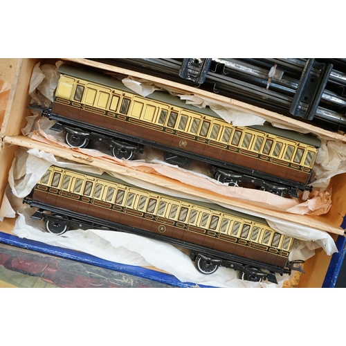 183 - Hornby O gauge Clockwork Passenger Train Set with Royal Scot locomotive, 2 x coaches and track, repl... 