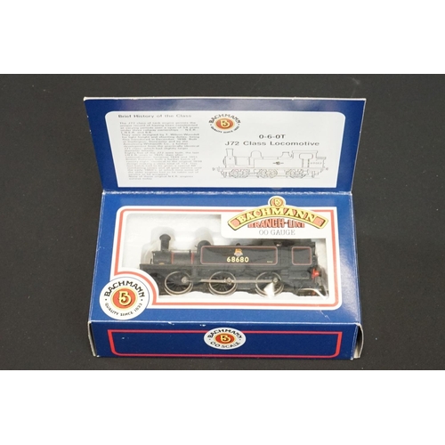 192 - Quantity of OO gauge model railway to include boxed Hornby R695 High Speed Train set, boxed Bachmann... 