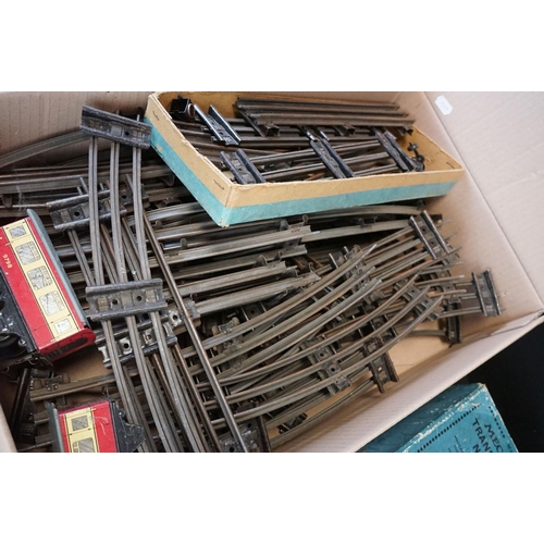 204 - Quantity of Hornby O gauge model railway to include 9 x items of rolling stock, various track and po... 