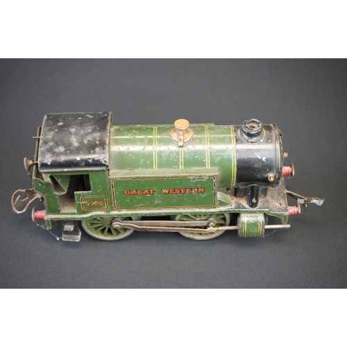 208 - Two Hornby O gauge locomotives to include 4-4-2 GWR 2221 and 0-4-0 Great Western 5500 plus a quantit... 