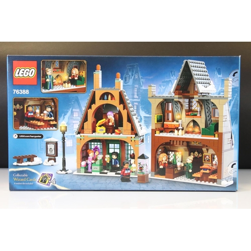 255 - Lego - Two boxed Harry Potter Wizarding World sets to include 75953 Hogwarts Whomping Willow and 763... 