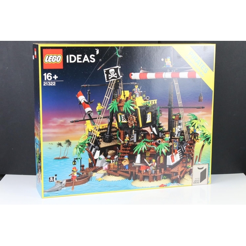 270 - Lego - Boxed Ideas 21322 Pirate of Barracuda Bay set, sealed & excellent