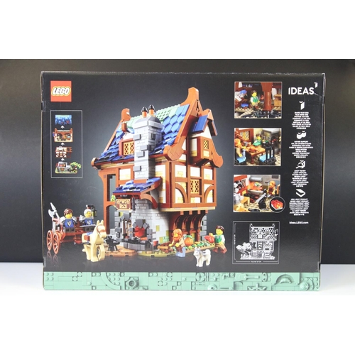 274 - Lego - Boxed Lego Ideas #033 21325 Medieval Blacksmith set, sealed & excellent