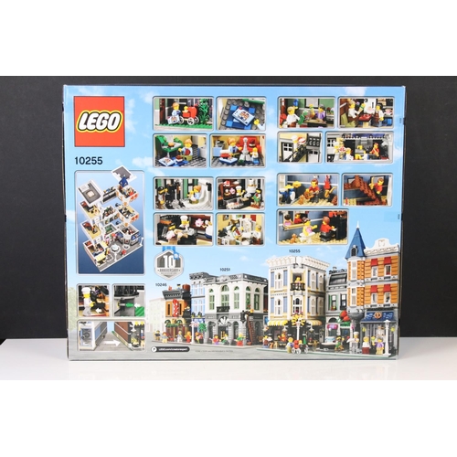 292 - Lego - Boxed Creator Expert 10255 Assembly Square set, sealed & excellent