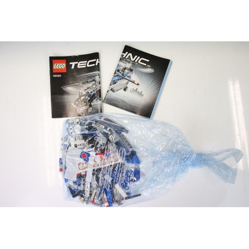 294 - Lego - Three boxed Lego sets to include sealed Technic 8068 Rescue Helicopter, Architecture 21027 Be... 