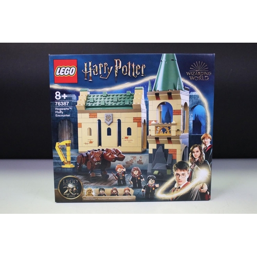 300 - Lego - Five boxed Harry Potter Wizarding World sets to include 76406, 76387, 75967, 40577 and 76400,... 