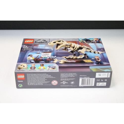 305 - Lego - Six boxed Lego sets to include 2 x Harry Potter 'Brick Headz' (40495 Harry, Hermione, Ron & H... 