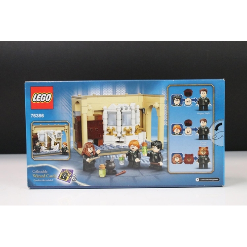 307 - Lego - Six boxed Harry Potter Wizarding World sets to include 75958, 76395, 40577, 75965, 75966 & 76... 