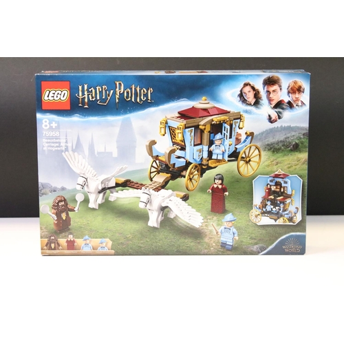 319 - Lego - Two boxed Harry Potter Wizarding World sets to include 75956 Quidditch Match and 75958 Beauxb... 