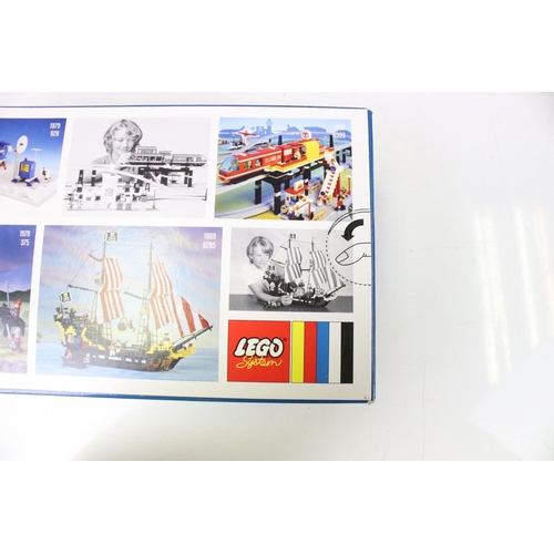 325 - Lego - Nine boxed Lego sets to include 40290 Lego System, 40530 Jane Goodall, 8293 Power Functions, ... 