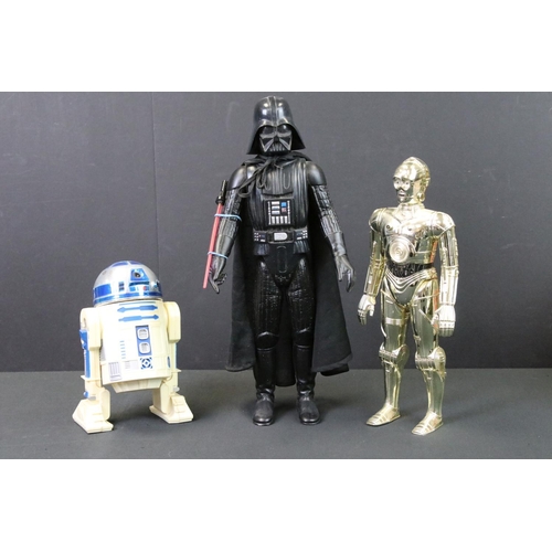 1669 - Star Wars - Three original Kenner Star Wars figures to include Darth Vader complete with Lightsaber ... 