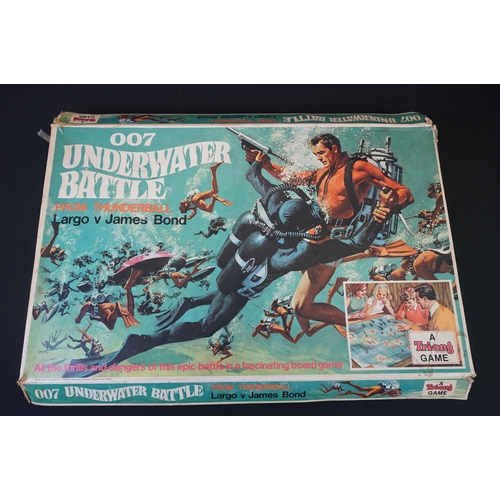 386 - Boxed Triang TG4 James Bond Thunderball 007 Underwater Battle Game, Largo v James Bond, all figures ... 