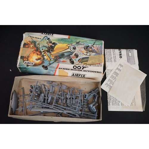 392 - Four boxed plastic model kits to include Aurora no. 921 Star Trek U.S.S. Enterprise (partly built), ... 
