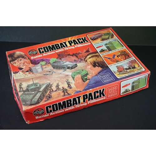 393 - Boxed Airfix Combat Pack ' Battle Action with firing Pillboxes ', set no. 51511-3, with German Infan... 