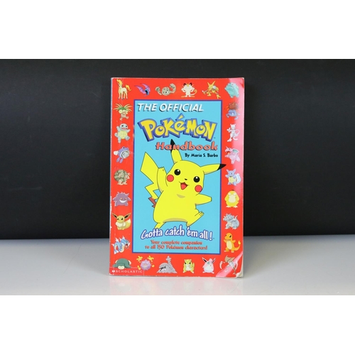 566 - Pokémon Trading Cards - Collection of Wizards Of The Coast Pokemon Cards featuring Jungle Set, Base ... 