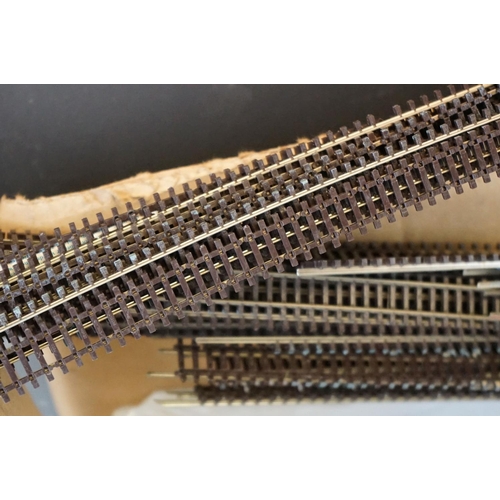 156 - Quantity of N gauge model railway to include track, scenery, 4 x boxed Graham Farish trackside build... 