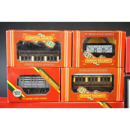 158 - Collection of boxed OO gauge items of rolling stock to include 13 x Hornby featuring R6279 3 Assorte... 