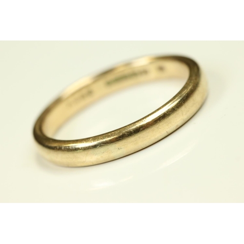 102 - 9ct yellow gold wedding band, plain polished D shape, band width approx 2.5mm, ring size N½