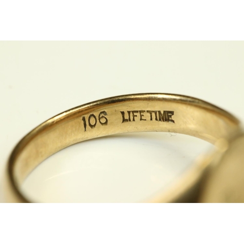 107 - 9ct gold Gents signet ring, hallmarked Chester 1959, ring size U½