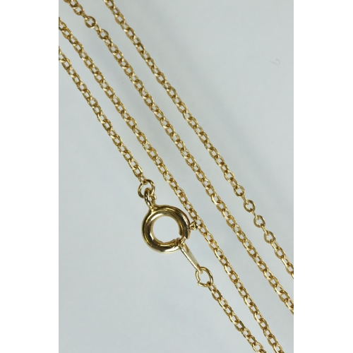 112 - Cameo 9ct yellow gold ring, size O; a 9ct gold Star of David pendant; a 9ct gold heart shaped pendan... 