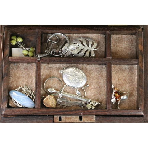 118 - Silver jewellery to include Connemara marble and marcasite silver brooch, Wiltshire white horse styl... 