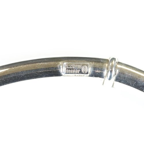 91 - Ilias Lalaounis silver torc neck collar, asymmetric design, tongue and barrel clasp, interior circum... 