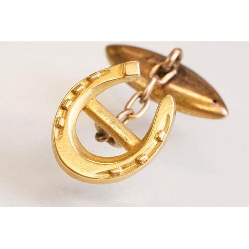 75 - Pair of 15ct rose gold and yellow metal chain link cufflinks, the torpedo panels hallmarked, yellow ... 