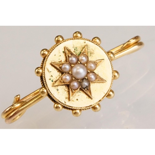 77 - 19th century pearl and hair yellow metal lace pin, the rectangular glazed panel to centre with plait... 